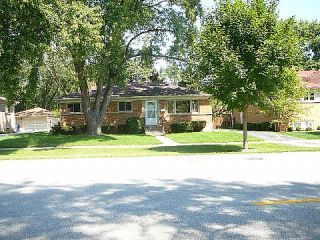 Foreclosed Home - 1810 W LINCOLN ST, 60056