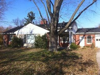 Foreclosed Home - 224 W RAND RD, 60056
