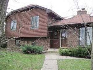 Foreclosed Home - 22 S PRAIRIE AVE, 60060