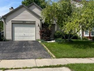 Foreclosed Home - 1200 KESWICK DR, 60060
