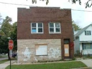 Foreclosed Home - 822 13th St, 60064