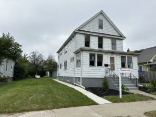 Foreclosed Home - 1128 VICTORIA AVE, 60064