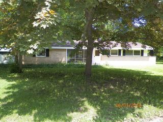 Foreclosed Home - 42 Lincolnshire Dr, 60069