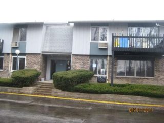 Foreclosed Home - 916 E OLD WILLOW RD APT 104, 60070