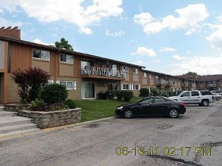 Foreclosed Home - 860 E OLD WILLOW RD APT 129, 60070