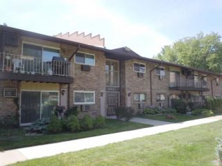 Foreclosed Home - 804 E OLD WILLOW RD APT 102, 60070