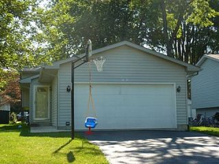 Foreclosed Home - 1501 WOODBINE DR, 60073