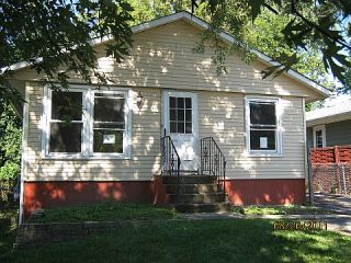 Foreclosed Home - 1416 N LAKE SHORE DR, 60073