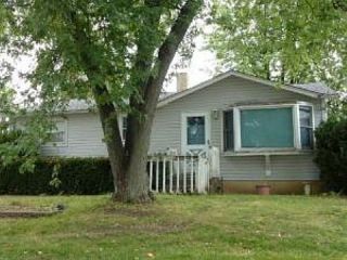 Foreclosed Home - 411 E WASHINGTON ST, 60073