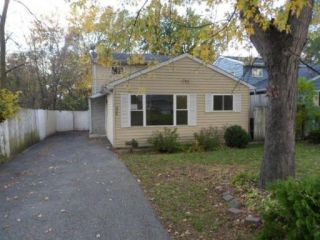Foreclosed Home - 228 BELLEVUE DR, 60073