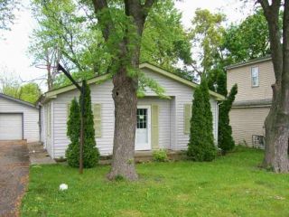 Foreclosed Home - 1511 ROUND LAKE DR, 60073