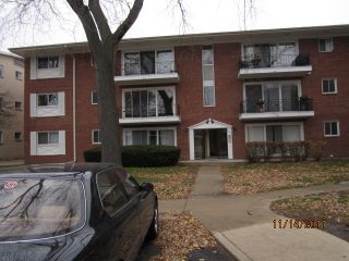 Foreclosed Home - 10117 OLD ORCHARD CT UNIT 304, 60076