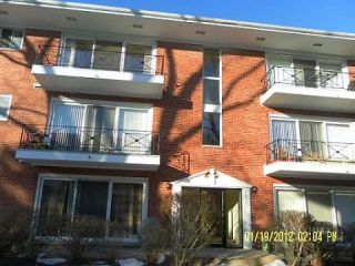 Foreclosed Home - 10111 OLD ORCHARD CT UNIT 304, 60076