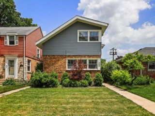 Foreclosed Home - 8023 KILBOURN AVE, 60076