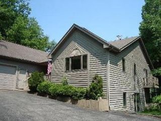 Foreclosed Home - 1612 VINEYARD LN, 60081