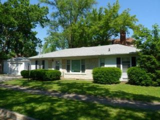 Foreclosed Home - 1605 CHESTNUT ST, 60085