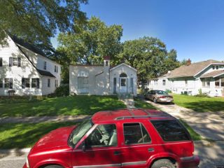 Foreclosed Home - 1122 N ASH ST, 60085