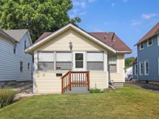 Foreclosed Home - 512 N POPLAR ST, 60085