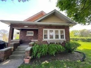 Foreclosed Home - 1823 W DUGDALE RD, 60085