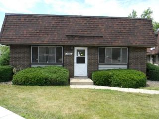 Foreclosed Home - 2520 BERKSHIRE CT, 60087