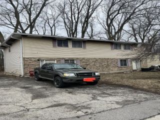 Foreclosed Home - 2430 WESTERN AVE, 60087