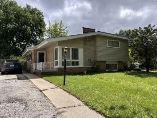 Foreclosed Home - 2519 N JACKSON ST, 60087