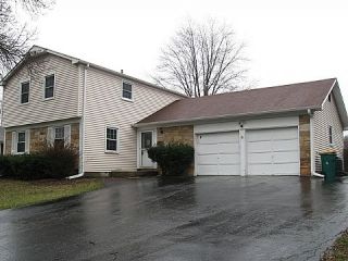 Foreclosed Home - 4 ASPEN CT, 60089