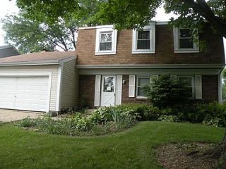 Foreclosed Home - 1040 KNOLLWOOD DR, 60089