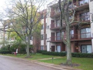 Foreclosed Home - 1500 HARBOUR DR APT 4N, 60090