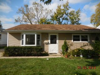 Foreclosed Home - 372 Sunset Ln, 60090