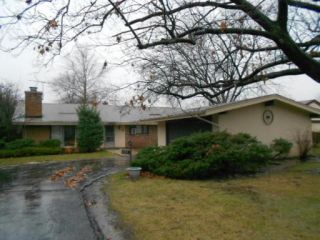 Foreclosed Home - 3249 SPRUCEWOOD LN, 60091