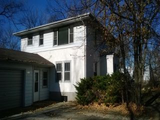 Foreclosed Home - 2112 Lewis Ave, 60099