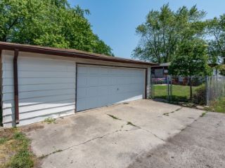 Foreclosed Home - 2412 JOANNA AVE, 60099