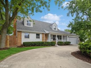 Foreclosed Home - 912 W ARMY TRAIL BLVD, 60101
