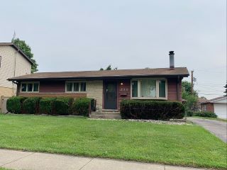 Foreclosed Home - 233 S CONGRESS ST, 60101