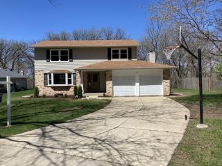 Foreclosed Home - 600 BUTTERFIELD DR, 60102