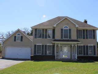 Foreclosed Home - 1005 HELEN DR, 60102