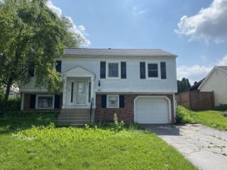 Foreclosed Home - 985 STUART DR, 60103