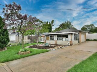 Foreclosed Home - 1002 GLENDALE ST, 60106