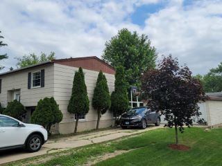 Foreclosed Home - 403 W SCHAUMBURG RD, 60107