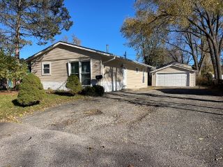 Foreclosed Home - 739 HOUSTON DR, 60110