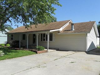 Foreclosed Home - 56 W AMBER AVE, 60112