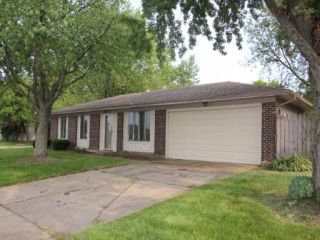 Foreclosed Home - 1199 LEAWOOD DR, 60120