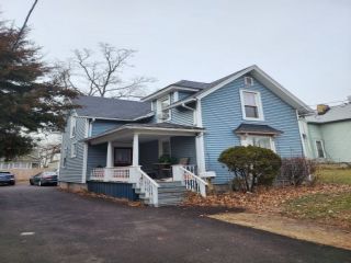 Foreclosed Home - 106 S LIBERTY ST, 60120