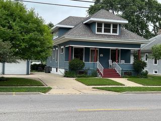 Foreclosed Home - 325 N LIBERTY ST, 60120