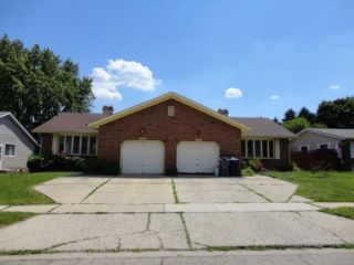Foreclosed Home - 1347 GETZELMAN DR, 60123