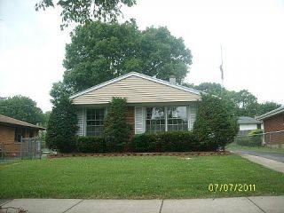 Foreclosed Home - 228 N LOMBARD AVE, 60148