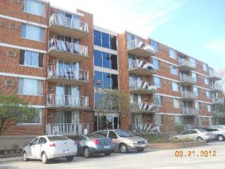 Foreclosed Home - 2200 S STEWART AVE APT 5D, 60148
