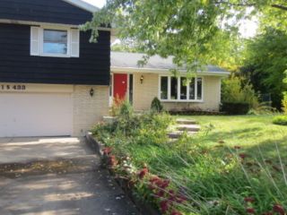 Foreclosed Home - 1s433 Fairview Ave, 60148
