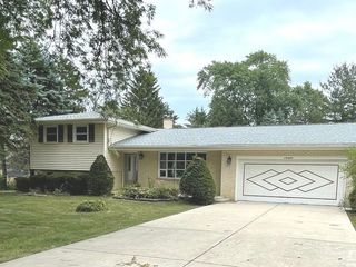 Foreclosed Home - 1S563 FAIRVIEW AVE, 60148